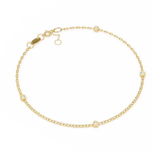 Yellow Gold / Moissanite, Yellow Gold / Lab Grown