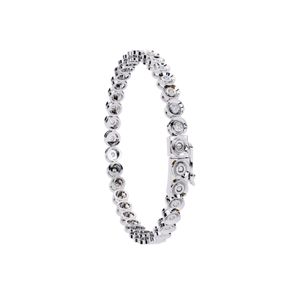 White Gold / Moissanite, White Gold / Lab Grown