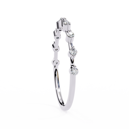 White Gold / Moissanite, White Gold / Lab Grown