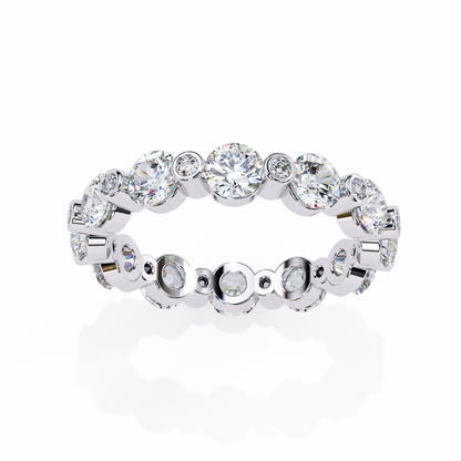 White Gold / Moissanite, White Gold / Lab Grown