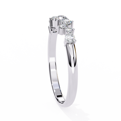 White Gold / Moissanite, White Gold / Lab Grown