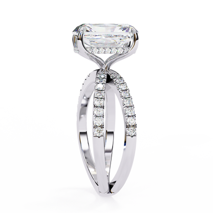White Gold / Moissanite, White Gold / Lab Grown