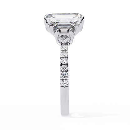 White Gold / Moissanite, White Gold / Lab Grown