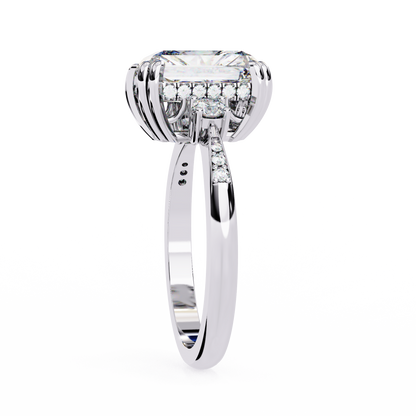 White Gold / Moissanite, White Gold / Lab Grown